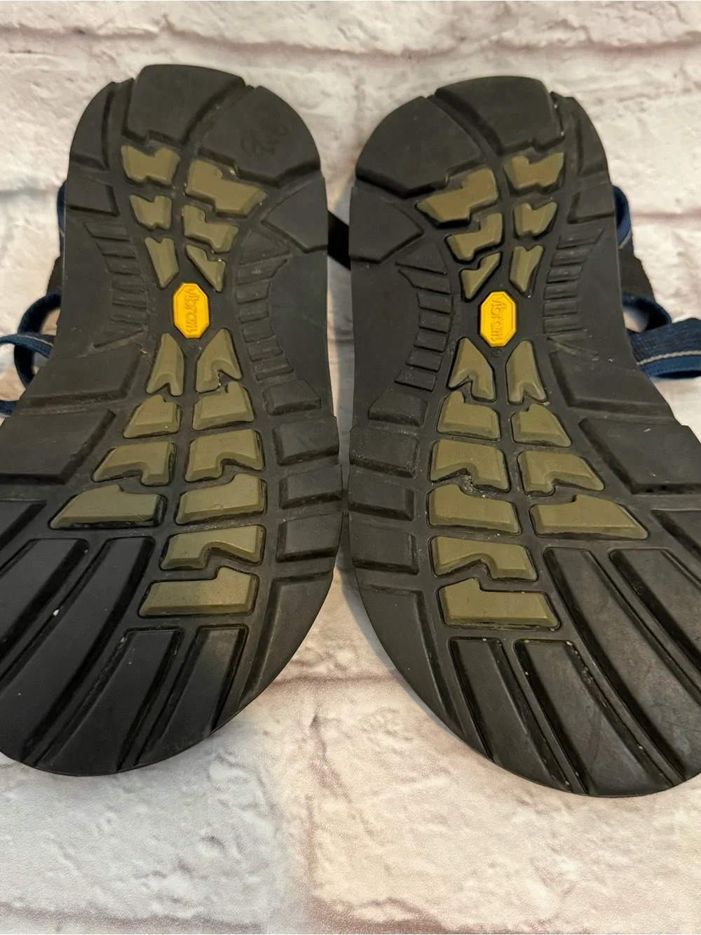 Chaco Performance Footwear Z2 Sandals Men Size 7 Classic Strap Blue